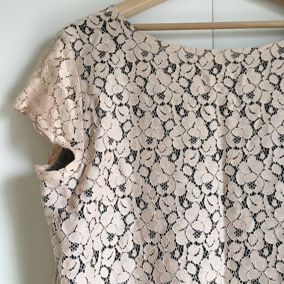 Champagne Pink Floral Lace Short Sleeve Top - Picture 7 of 15